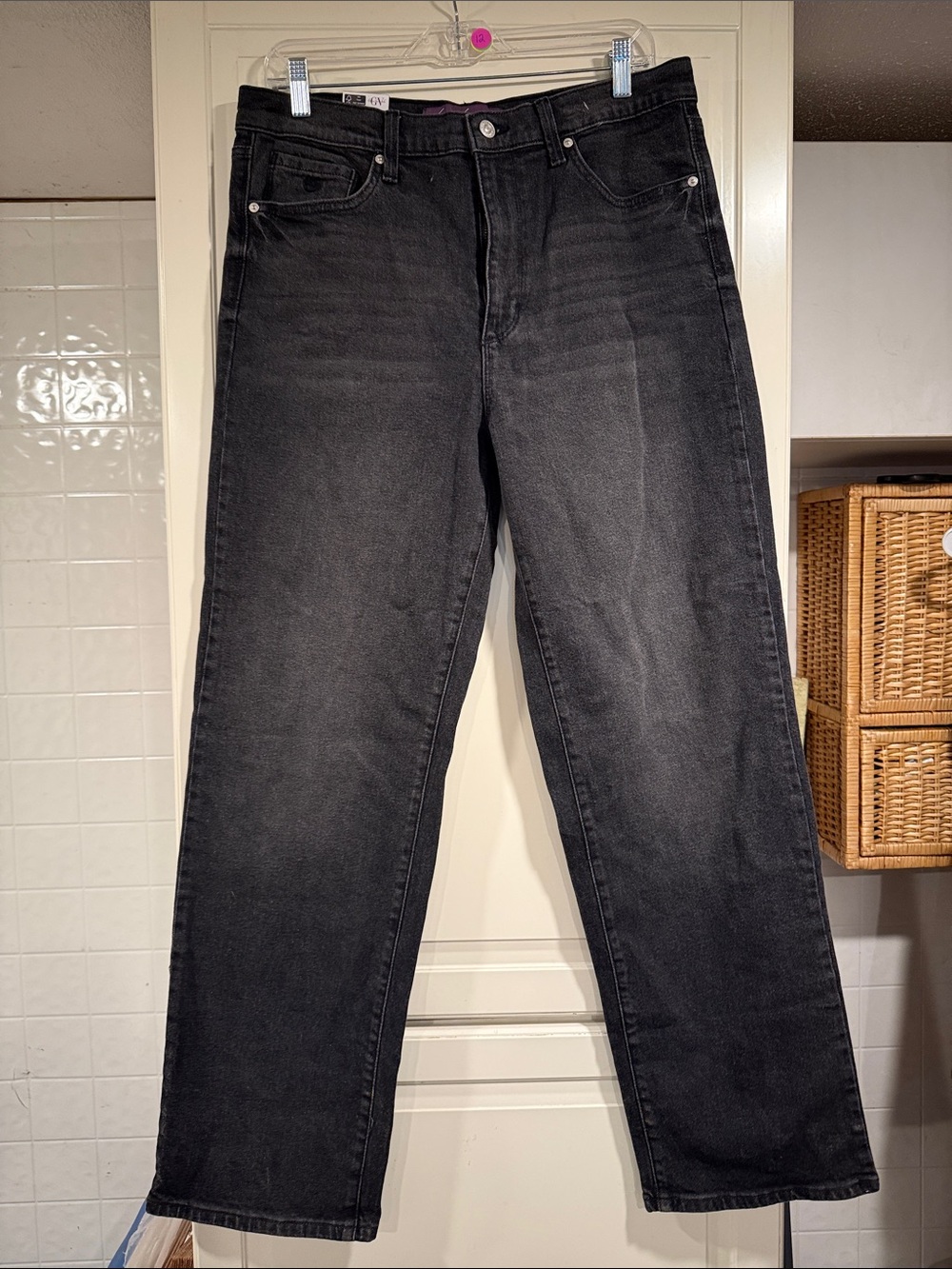 NWT Gloria Vanderbilt Black Straight-Leg Jeans size 10 5:7